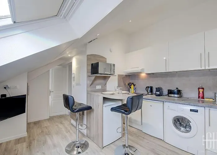 La Traversiere 7 / Proche Gare Апартаменты